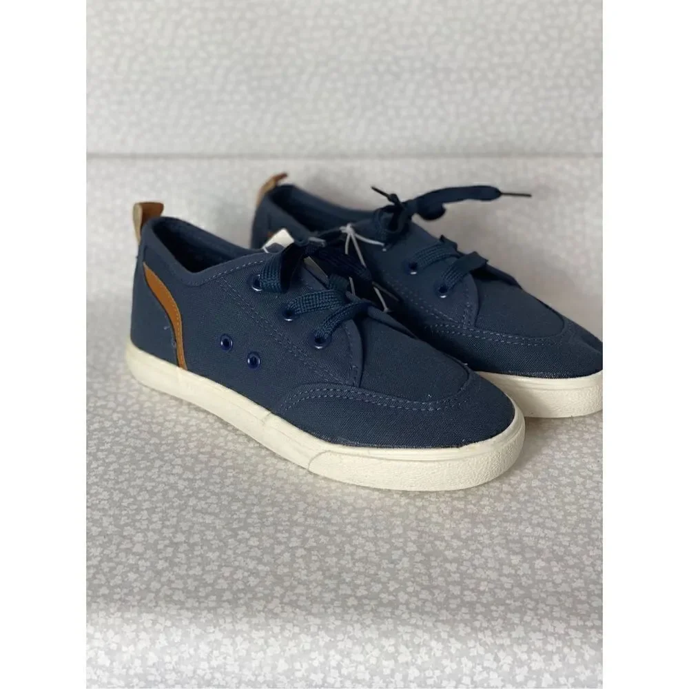 LEGENDARY LACES BOYS SIZE 2M NAVY SHOES